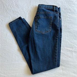 Skinny jeans